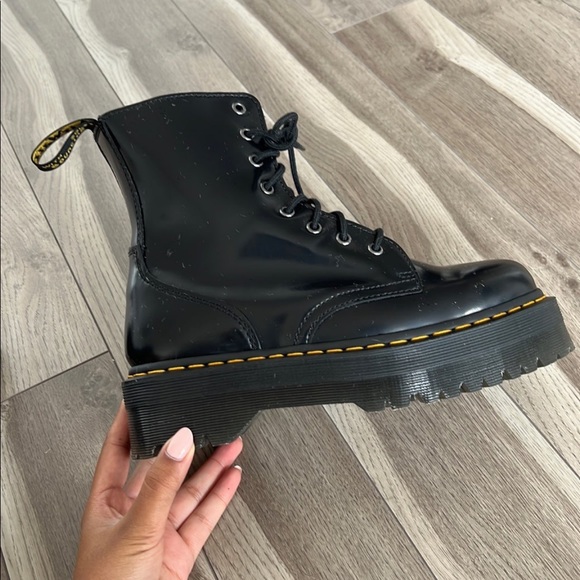 Doc Martens Jadon Platform 8-Eye - Picture 4 of 6